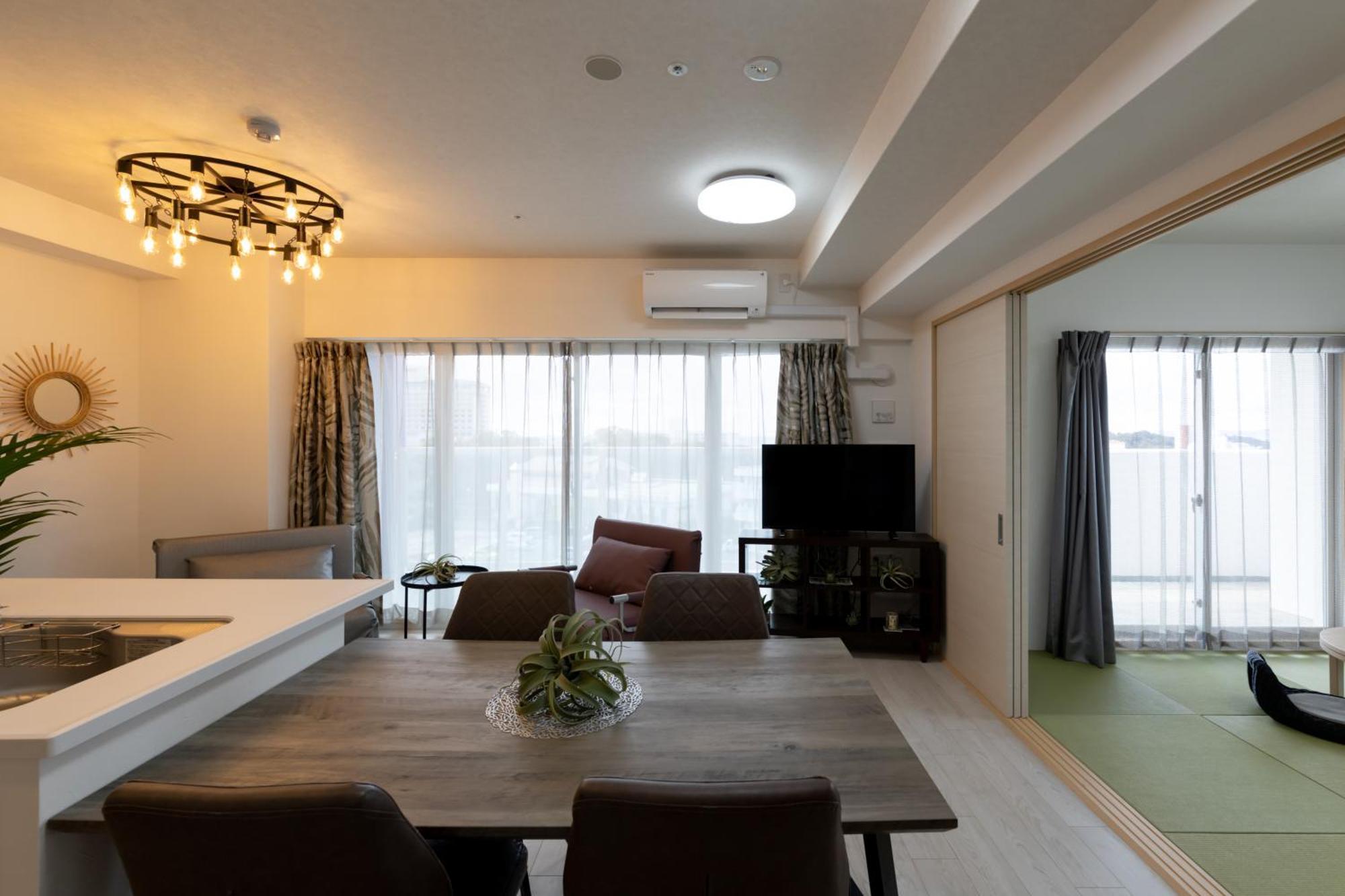 クリスタルエグゼ南紀白浜2 Aparthotel Shirahama Rum bild